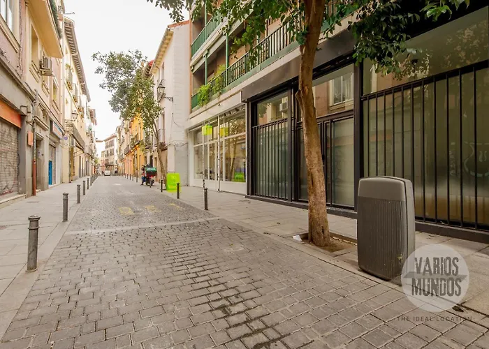 Madrid para 9 en La Latina, Calle Encomienda